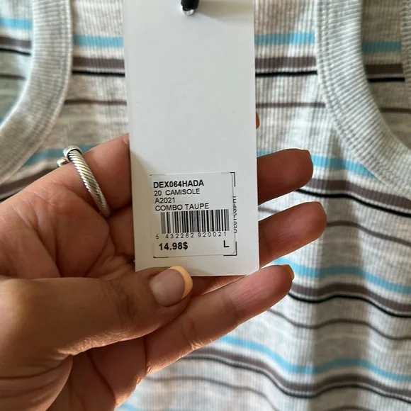 ☀️ Top - Picture 3 of 4